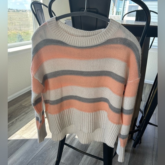 NWOT Soho New York & Company Women’s Ribbed Knit Crewneck Sweater - Picture 1 of 4